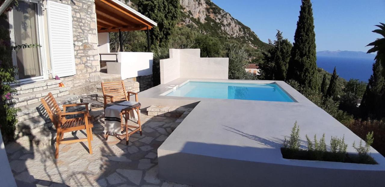 Les Villas de Qeparo Exterior foto